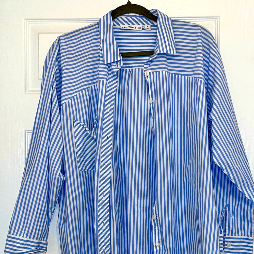 Women’s Button Up Top